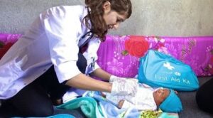 Souprava první pomoci pro mobilní zdravotnické týmy.