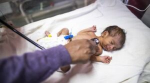 Kompletní souprava první pomoci pro ošetření ve zdravotnickém centru nebo v naléhavých situacích.